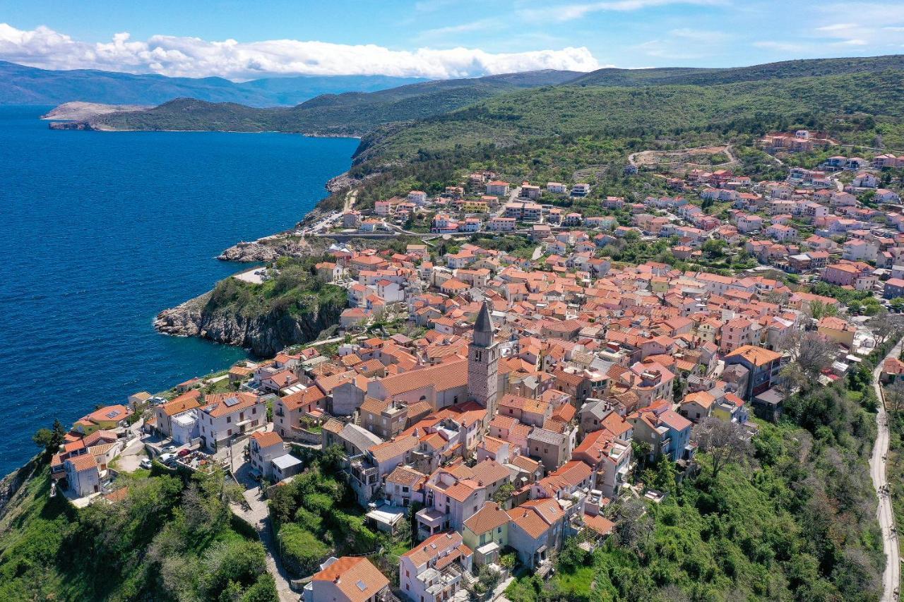 Moro Vrbnik Apartment Exterior photo